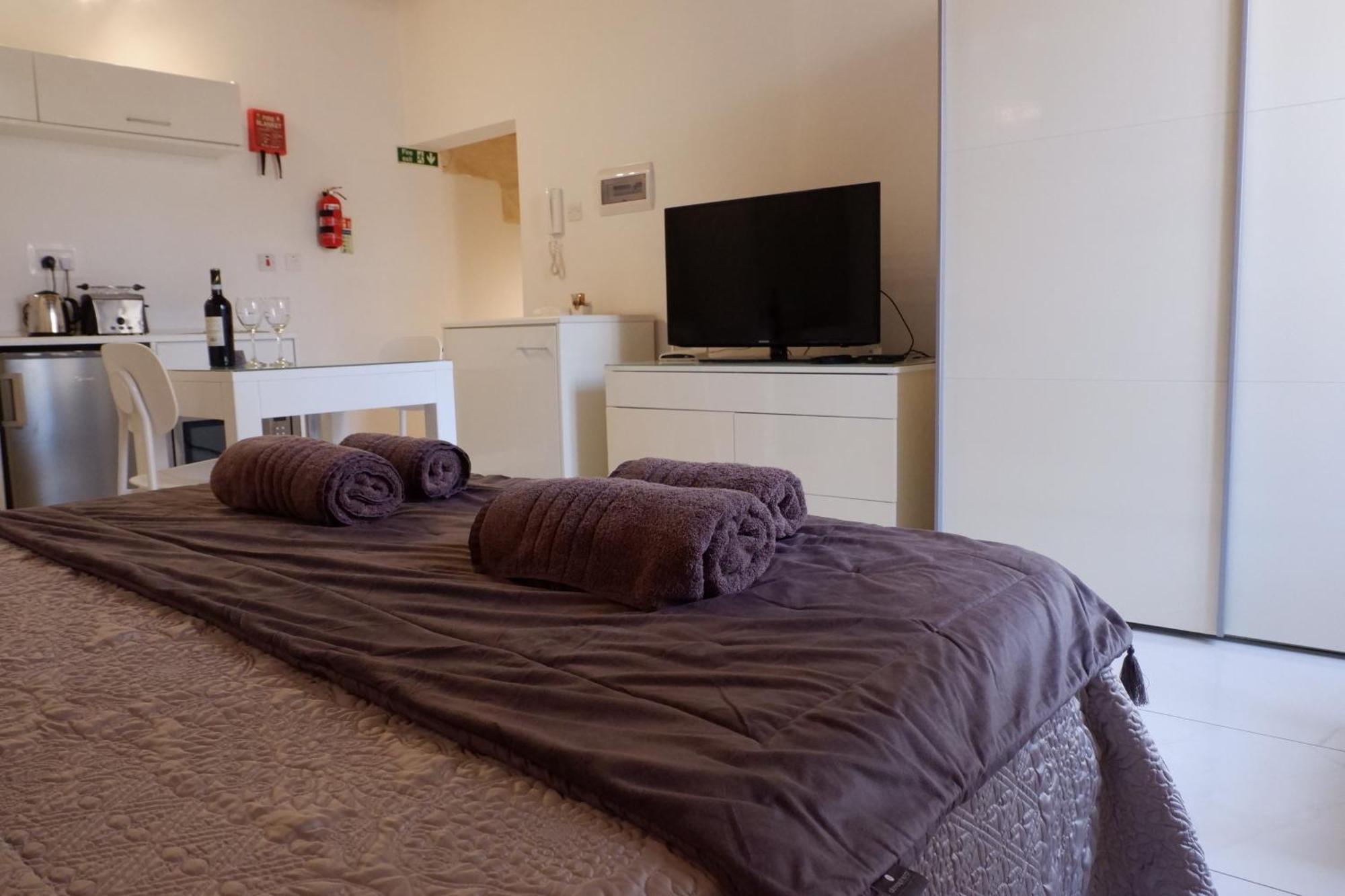 Spqr Studios 2 Valletta Luaran gambar