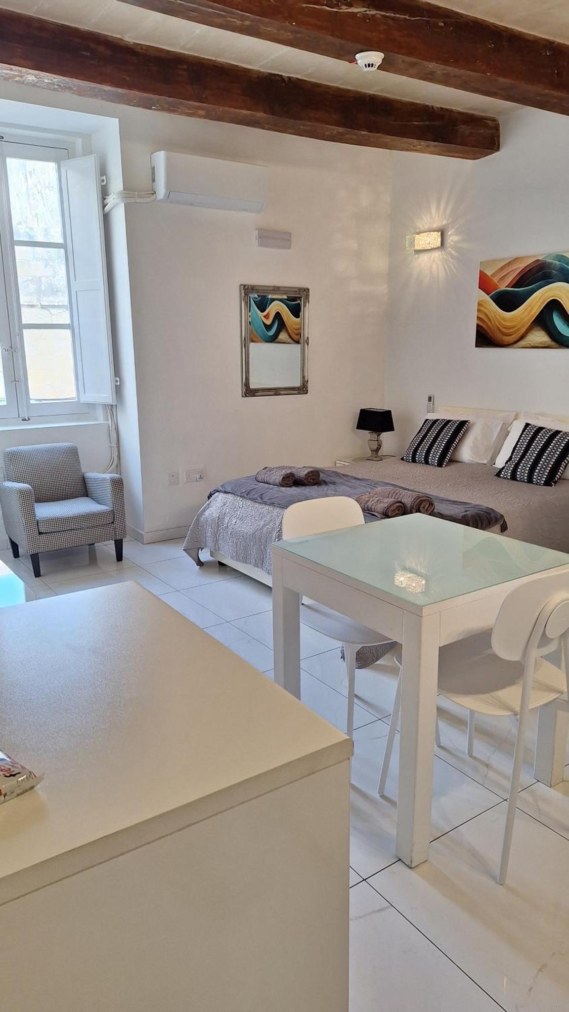 Spqr Studios 2 Valletta Luaran gambar